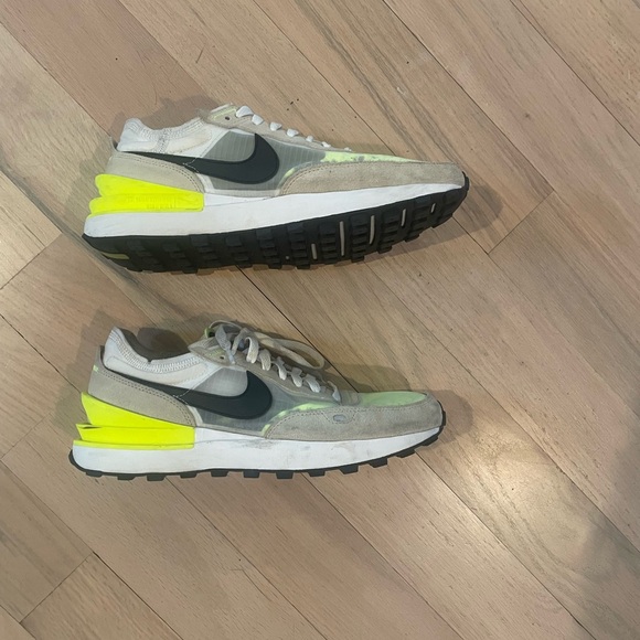 Nike Waffle Shoe — Size 10 - Picture 1 of 3